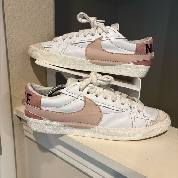 Nike Blazer Low Jumbo White Pink Leather Suede Casual Athletic Shoe Women 12 - Picture 1 of 9